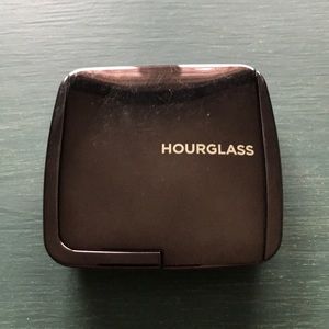 Hourglass Ambient Lighting Powder luminous light